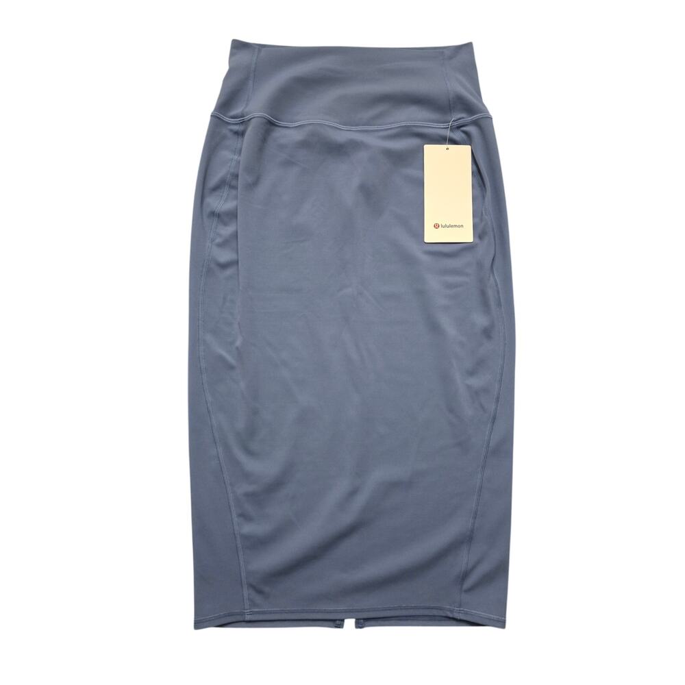 NWT Lululemon Nulu Slim Fit High Rise Skirt Oasis Blue Size 8